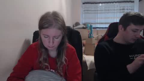 Snapshot of jenisandpeter chatting on December 2025 06:40:02 AM JenisAndPeter online show from December 2025 06:40:02 AM