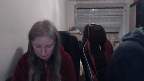 Snapshot of jenisandpeter chatting on February 2026 07:48:01 PM JenisAndPeter online show from February 2026 07:48:01 PM