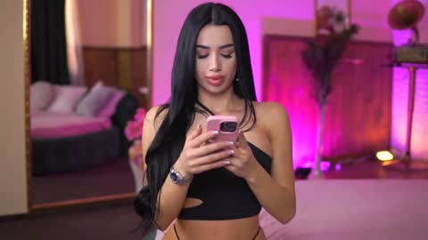 Snapshot of jenna_day chatting on January 2025 06:35:01 AM jenna_day online show from January 2025 06:35:01 AM