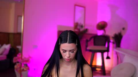 Snapshot of jenna_day chatting on February 2025 06:42:01 AM jenna_day online show from February 2025 06:42:01 AM