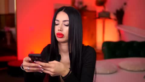 Snapshot of jenna_day chatting on February 2025 06:37:02 AM jenna_day online show from February 2025 06:37:02 AM