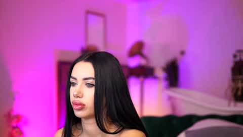 Snapshot of jenna_day chatting on March 2025 06:03:01 AM jenna_day online show from March 2025 06:03:01 AM