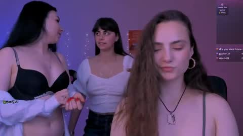 jenna_elayne online show from June 2026 01:46:01 PM