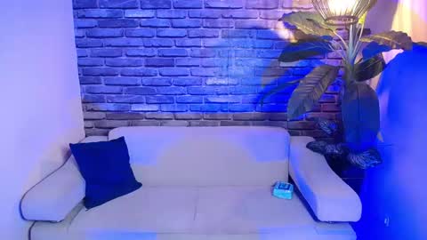 Valentina online show from November 2025 11:52:02 AM