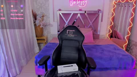 jenna_tay1 online show from April 2026 07:07:01 PM