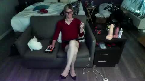 Jenna Cross online show from May 2026 09:00:01 PM