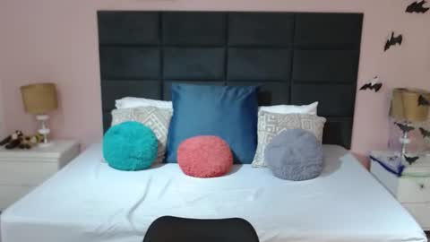 Snapshot of jenner_madison chatting on October 2025 01:01:02 PM jenner_madison online show from October 2025 01:01:02 PM