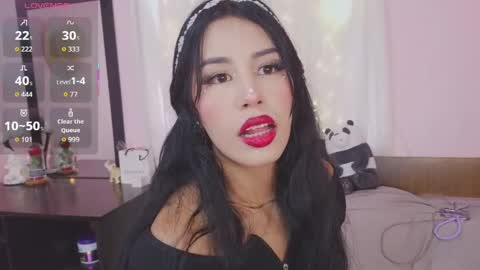 Jenner online show from April 2026 07:58:02 PM