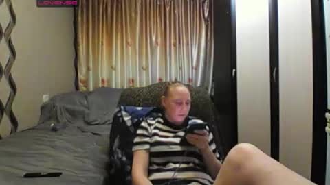 JenniDeep online show from April 2026 05:27:01 PM