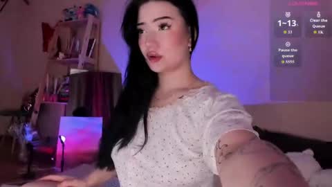 Snapshot of jennies_body chatting on May 2026 04:52:02 AM jennies_body online show from May 2026 04:52:02 AM
