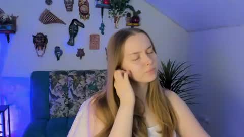 Jennifer online show from June 2026 04:38:02 PM