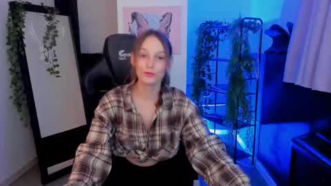 jenniferkiim online show from October 2025 11:31:02 AM