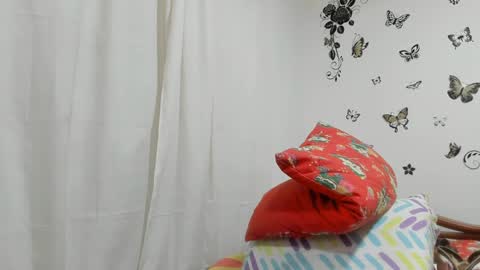 Snapshot of jenniferloveyou chatting on February 2025 08:17:02 PM jenniferloveyou online show from February 2025 08:17:02 PM