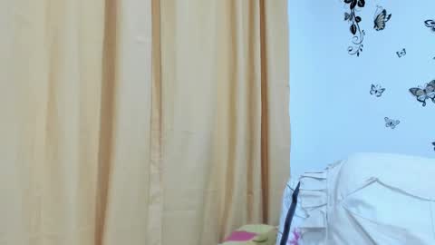 Snapshot of jenniferloveyou chatting on September 2025 09:09:01 AM jenniferloveyou online show from September 2025 09:09:01 AM