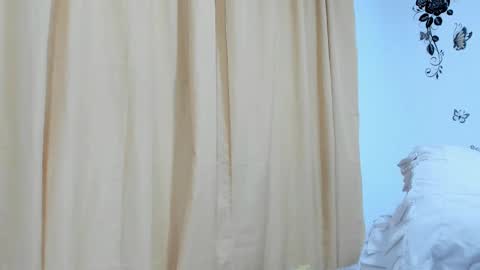 Snapshot of jenniferloveyou chatting on October 2025 09:18:01 AM jenniferloveyou online show from October 2025 09:18:01 AM