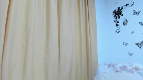 Snapshot of jenniferloveyou chatting on October 2025 10:21:01 PM jenniferloveyou online show from October 2025 10:21:01 PM