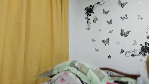 Snapshot of jenniferloveyou chatting on December 2025 04:35:01 PM jenniferloveyou online show from December 2025 04:35:01 PM