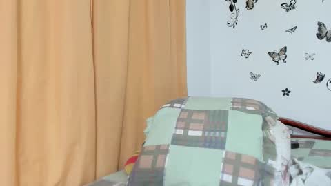 Snapshot of jenniferloveyou chatting on December 2025 04:25:02 PM jenniferloveyou online show from December 2025 04:25:02 PM