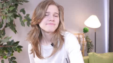 Snapshot of jenniferrakow chatting on March 2026 07:09:02 AM Sofia online show from March 2026 07:09:02 AM