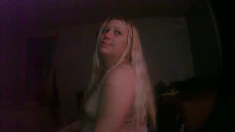 Snapshot of jennikay0143 chatting on May 2026 10:20:02 AM jen online show from May 2026 10:20:02 AM