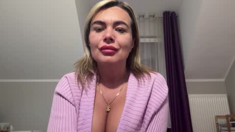 Jenny online show from September 2025 07:12:02 AM