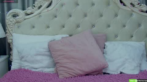 Jenny Ferguson online show from November 2025 06:08:01 PM