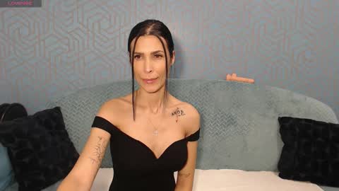 Snapshot of jennyxxx00 chatting on October 2025 07:31:01 PM Jenny online show from October 2025 07:31:01 PM
