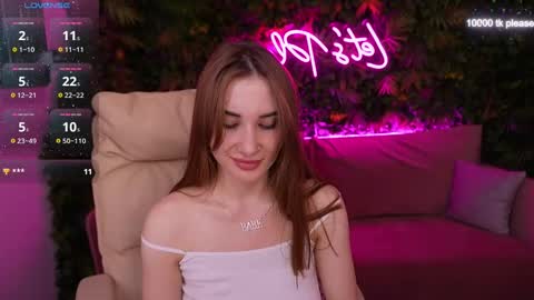 JENNY online show from March 2025 08:23:02 PM