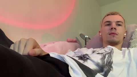 Snapshot of jeremy1scott chatting on July 2026 06:28:02 AM jeremy1scott online show from July 2026 06:28:02 AM