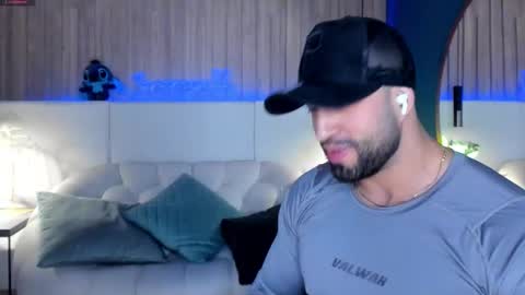 Jeremy online show from November 2025 10:01:02 PM