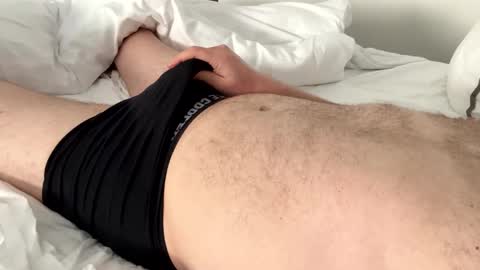 Snapshot of jeromelacroquette chatting on November 2025 10:37:02 AM jeromelacroquette online show from November 2025 10:37:02 AM