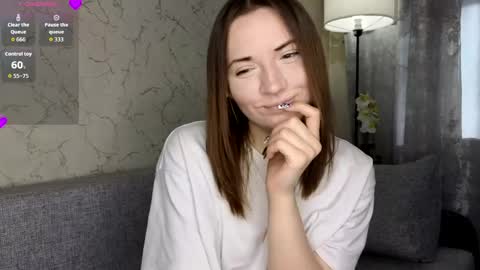 Lily online show from May 2026 01:51:02 PM