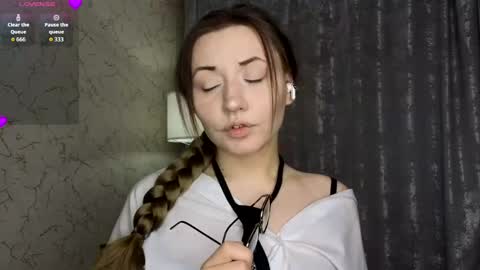 Lily online show from May 2026 05:51:01 PM
