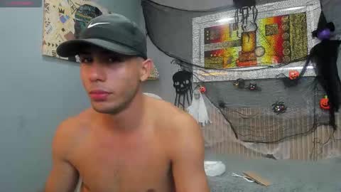 jerry_cock online show from October 2025 07:49:02 PM
