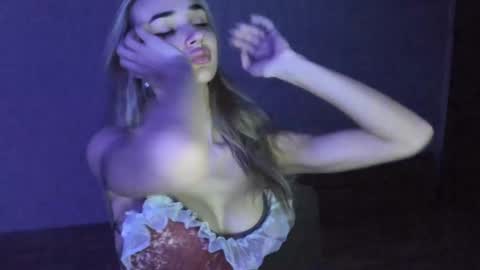 jess1ca_rabb1t online show from October 2025 12:48:02 PM