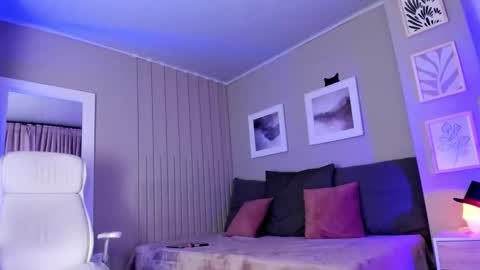 Snapshot of jess69_ chatting on December 2025 09:32:02 PM Jessie online show from December 2025 09:32:02 PM