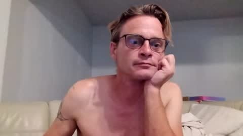 Snapshot of jesseburkle chatting on July 2026 01:54:01 AM Jesse Burkle online show from July 2026 01:54:01 AM