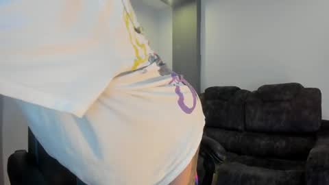 jessi_lemus online show from June 2026 08:19:01 PM
