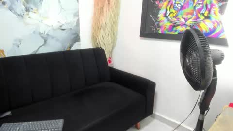 JESSICA online show from December 2025 08:15:02 PM