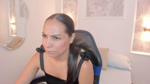 jessica_taylor_22 online show from June 2026 07:16:02 PM