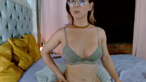 Snapshot of jessica_ts_vip chatting on January 2025 03:25:02 AM jessica_ts_vip online show from January 2025 03:25:02 AM