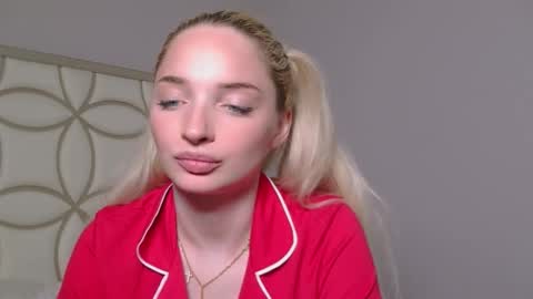 Snapshot of jessicahwinters chatting on November 2025 03:31:01 AM Jessica online show from November 2025 03:31:01 AM