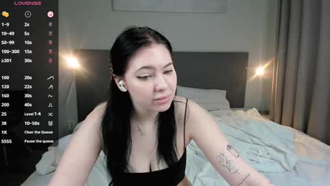 Snapshot of jessicamooon chatting on February 2025 12:36:02 AM JessicaMooon online show from February 2025 12:36:02 AM