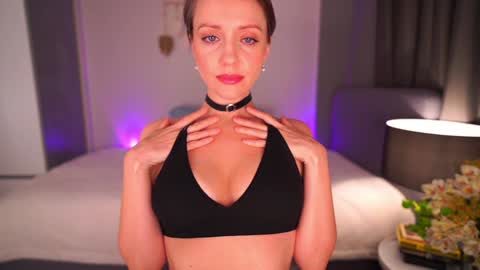 Snapshot of jessideen chatting on January 2025 08:02:02 AM Jessica online show from January 2025 08:02:02 AM