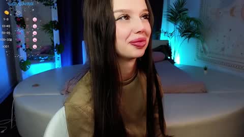 jessie_johns online show from December 2024 06:57:02 PM