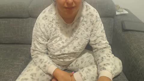 Snapshot of jessiestar3 chatting on February 2025 04:33:02 AM jessiestar3 online show from February 2025 04:33:02 AM