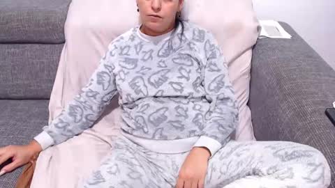 jessiestar3 online show from November 2025 01:38:01 AM