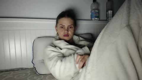 jessieryan online show from November 2025 04:47:01 AM