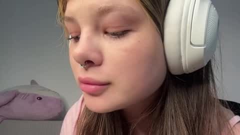 jessluck_1 online show from June 2026 12:17:01 PM