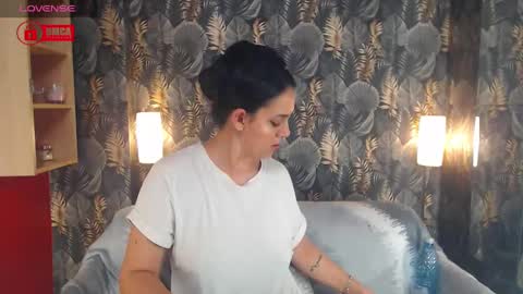 JessTheWicked online show from February 2025 09:39:02 PM